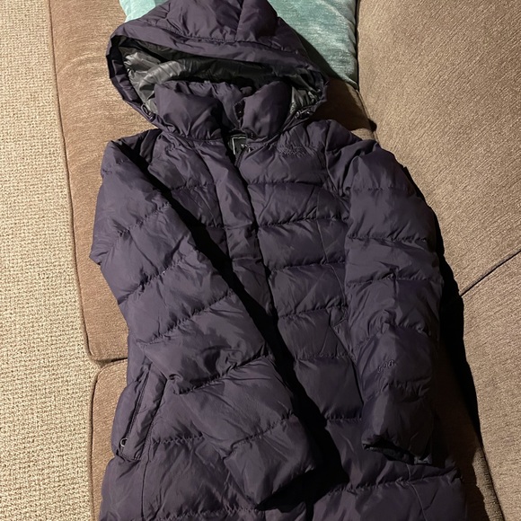 Mint condition women’s north face puffer coat. - Picture 5 of 5